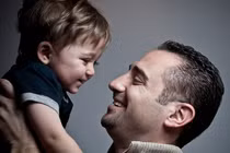 9 câu cực tốt cho EQ, bố nên thường xuyên nói với con trai