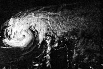 Cơn bão nhiệt đới kinh hoàng nhất lịch sử 'sản sinh' một quốc gia