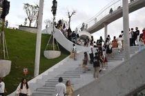 Giới trẻ háo hức check-in nhà trưng bày nghệ thuật mới tại Đà Nẵng