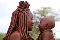 Kỳ quái bộ lạc từ chối mặc quần áo