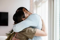 Đi khám biết mình vô sinh, hoang mang khi vợ cũ sinh 3 con !