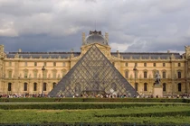 Top 4 kim tự tháp 'độc lạ' không nằm ở Ai Cập