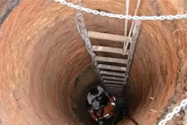 Tìm thấy 'kho báu' khổng lồ dưới sàn nhà nhờ tin vào giấc mơ