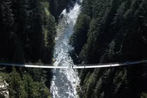 Những cây cầu nguy hiểm nhất thế giới, Việt Nam cũng góp mặt