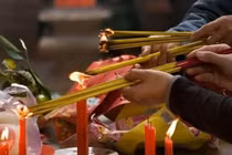 Cần làm gì trong tháng 7 Âm để rước lộc, phúc khí vào nhà?