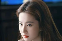 Phim của Lưu Diệc Phi ngập lỗi