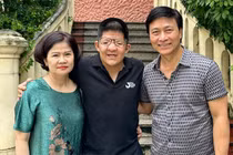 Lần hiếm hoi vợ Quốc Tuấn xuất hiện cùng chồng và con trai Bôm