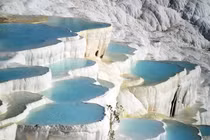 Hút hồn vẻ đẹp siêu đỉnh 8 kỳ quan nổi tiếng, Việt Nam cũng có