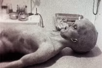 Tiết lộ chấn động: “Mỹ đang giữ người ngoài hành tinh dưới hầm ngầm"?