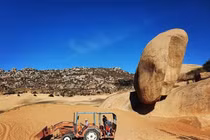 Tảng đá kỳ lạ nhất Việt Nam, đứng chênh vênh thách thức trọng lực