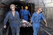 Công nhân tử vong trong hầm lò: Trách nhiệm Công ty Than Uông Bí?