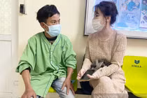 Sức khỏe bé gái 3 tuổi ở Hà Nội bị người tình của mẹ găm đinh vào đầu