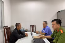 Tuyên Quang: Bắt tạm giam cha dượng nhiều lần hiếp dâm con riêng của vợ