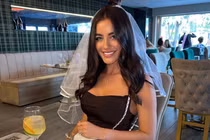 Cô vợ xinh đẹp của Harry Maguire háo hức ngày cưới