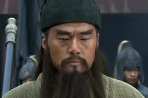 Ngoài Quan Vũ, ai có thể dễ dàng chém Nhan Lương, Văn Xú