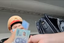 Đội CSGT số 3 báo cáo Phòng CSGT Hà Nội vụ cán bộ bị tố tiêu cực