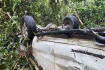 Xe bán tải lao xuống vực sâu, 3 người thương vong ở Hòa Bình