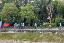 Phát hiện thi thể người đàn ông đang phân hủy tại đường bờ sông Tô Lịch