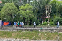 Phát hiện thi thể người đàn ông đang phân hủy tại đường bờ sông Tô Lịch