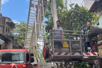 Hà Nội: Cứu nhiều khách tây mắc kẹt trong đám cháy ở KS Shining Central