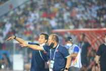 Con trai HLV Park Hang-seo phản bác HLV Indonesia