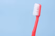 F0 khỏi bệnh có cần thay bàn chải đánh răng, khăn mặt