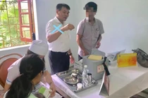 Vụ kit test Việt Á: Bắt Giám đốc CDC Hà Giang cùng 2 thuộc cấp