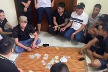 Hải Phòng: Bắt quả tang chủ nhà và 19 đối tượng đang đánh bạc