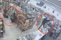 Clip 'trộm bắt cướp' khiến dân mạng cười sái quai hàm