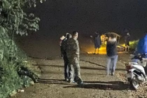 Tuyên Quang: Lật đò trong đêm, mẹ và con 5 tuổi mất tích