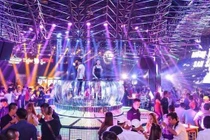 Từ ngày 1/10, TP HCM cho phép mở lại quán bar, karaoke