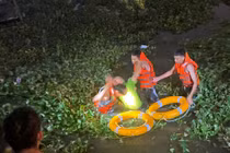 Hà Nam: Nam thanh niên nhảy cầu Châu Sơn trong đêm 