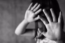 Không vượt qua được nhục dục, nhói lòng những cụ ông hóa "yêu râu xanh"