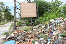 Hà Nội: Đại lộ nghìn tỷ Chu Văn An nhếch nhác... rác