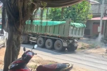 Va chạm liên tiếp giữa hai xe máy và ô tô, hai người tử vong