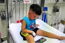 Hà Nam: Bắt giữ nghi phạm bạo hành, nhốt bé trai 3 tuổi trong tủ cấp đông