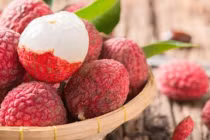 Người bán vải thiều lâu năm tiết lộ cách chọn vải ngon, không sâu đầu 