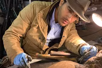 Mở mộ cổ Ai Cập, chuyên gia tái mặt vì chuyện lạ lùng...