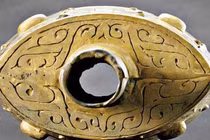 Đụng trúng vật lạ trong ao nhà, chuyên gia thốt lên “Bảo vật Trời cho!” 