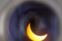 Nhật thực cực hiếm trưa 20/4 gây thất vọng cho người xem