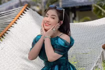 “Cô đào lẳng” Thoại Mỹ: “U60, tôi vẫn có nhiều người theo đuổi“