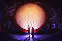 Soi “mắt thần” mạnh gấp 50 triệu lần mắt người chấn động cả thế giới 