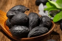 Kỳ bí loại nấm như quả trứng đen, tiền triệu vẫn không bán