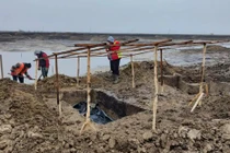 Đào đường, trúng mánh vì gặp hoàng tử 1.600 tuổi mang mặt nạ vàng