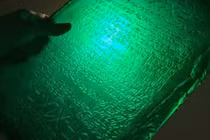 Bí ẩn phiến ngọc lục bảo cất giấu bí mật vũ trụ xuống mồ