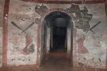 Mở mộ cổ 1.400 năm tuổi, kinh hoàng đụng trúng “quái vật xanh"