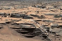 Bất ngờ phát hiện miệng núi lửa trên sao Hỏa “chứa đầy” đá quý