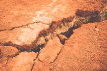 Kinh ngạc nguyên nhân khiến Sao Hỏa hứng động đất “kinh thiên động địa” 