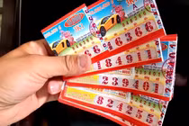 Tôi hoang mang, nhiều đêm mất ngủ vì trúng số độc đắc