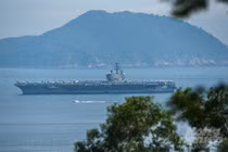 Biên đội tàu sân bay USS Ronald Reagan của Mỹ đến Đà Nẵng